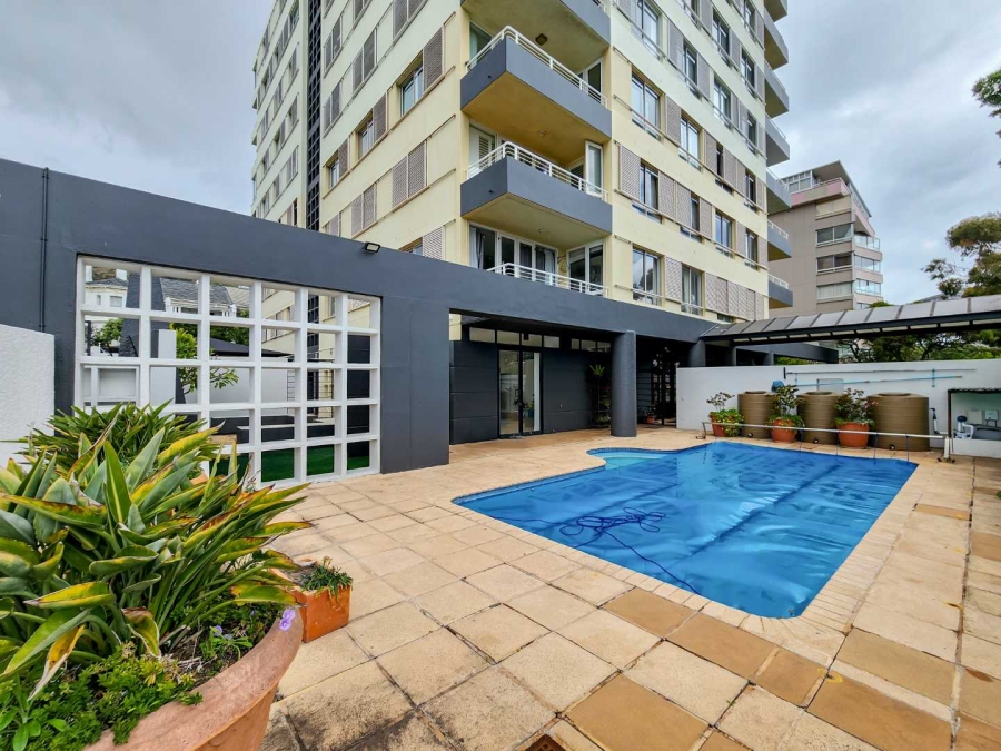 To Let 2 Bedroom Property for Rent in Three Anchor Bay Western Cape